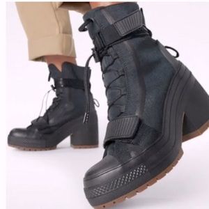 Converse Chuck Taylor All Star GR82 Lace-Up Boot in Black/Black/Gum 6.5